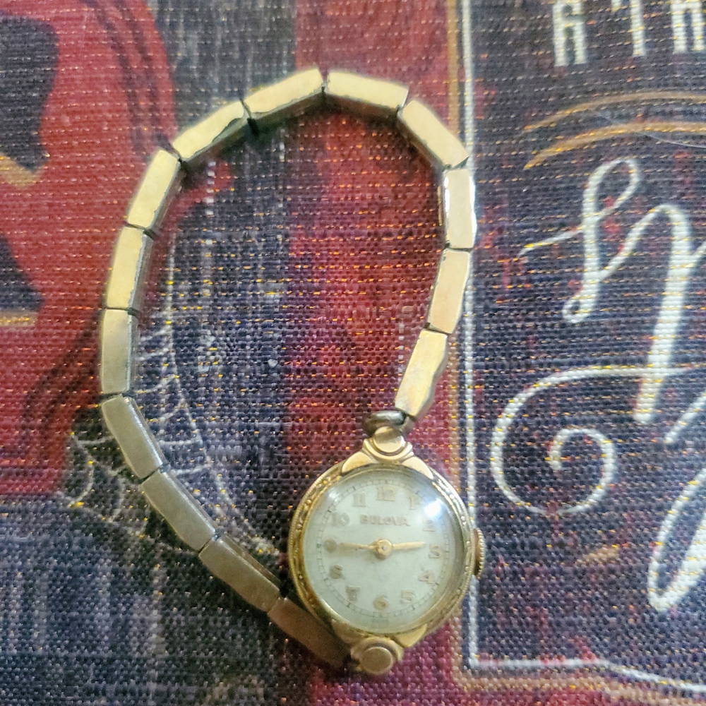 Vintage Gold Rolled Bulova Women's Watch - Picture 7 of 8